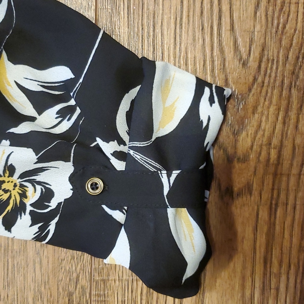 Maurices Floral Popover Blouse - Picture 6 of 8